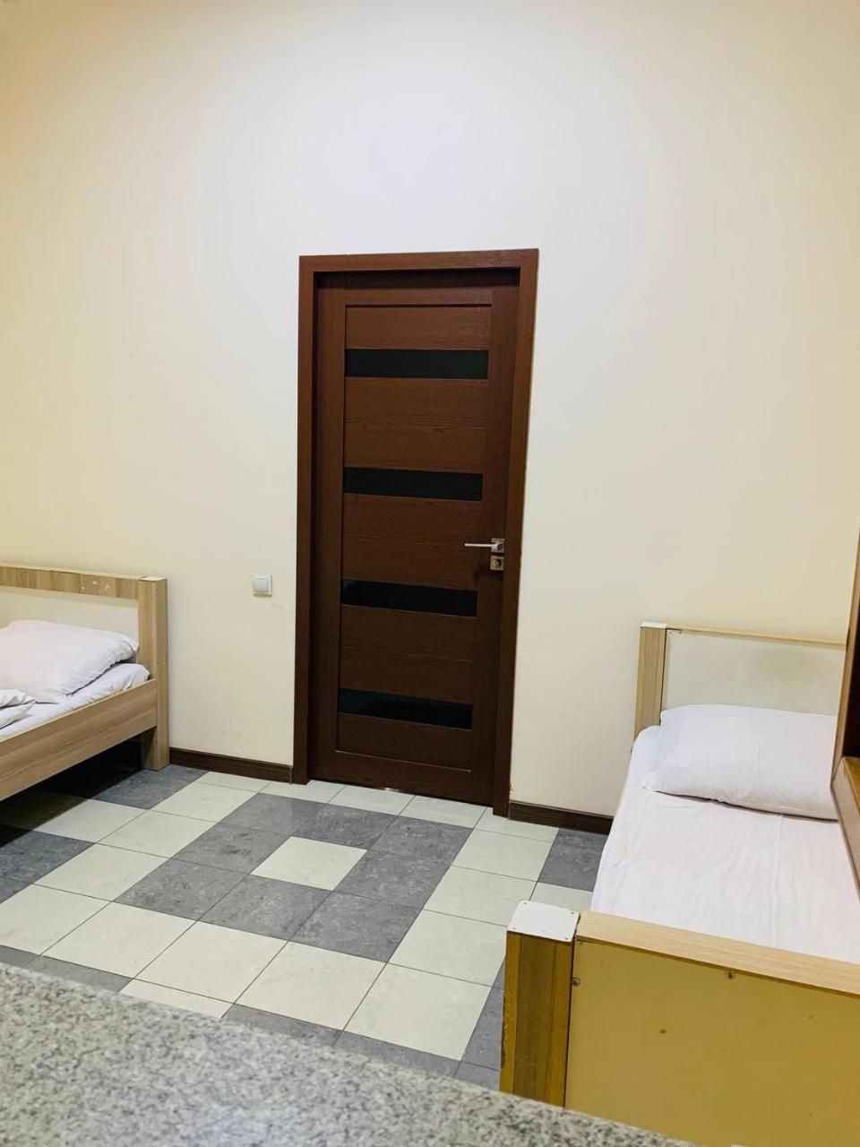 Centre Hotel-Hostel Ереван Екстериор снимка